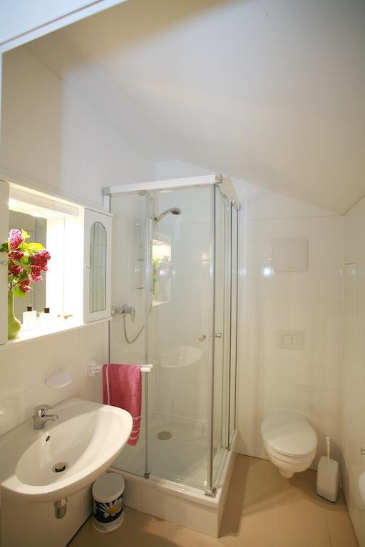 Ferienwohnanlage Bruckner Apartamento Rostock Quarto foto
