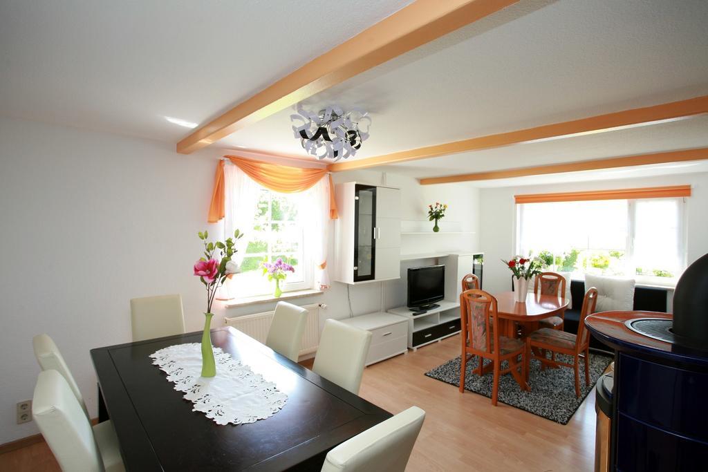 Ferienwohnanlage Bruckner Apartamento Rostock Exterior foto