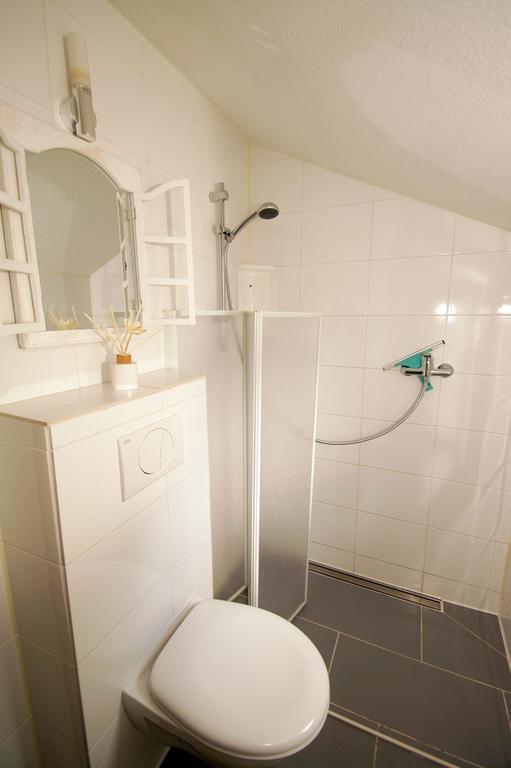 Ferienwohnanlage Bruckner Apartamento Rostock Exterior foto